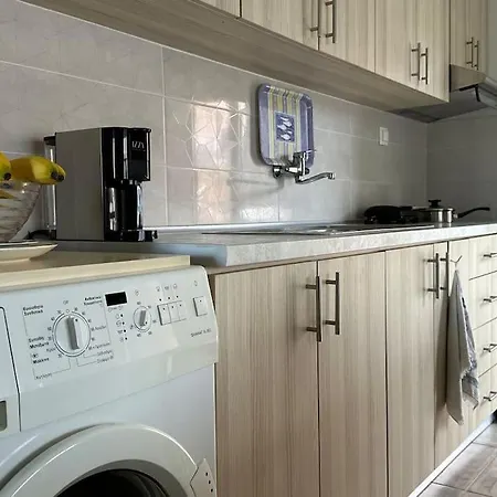 Kiki's House أفيتوس