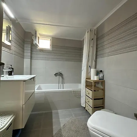 Kiki's House بيت للعطل أفيتوس